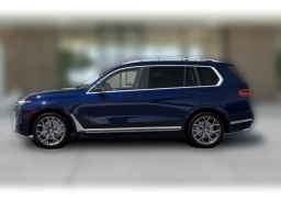 BMW X7 xDrive40i Sports Activity Vehicle 2026