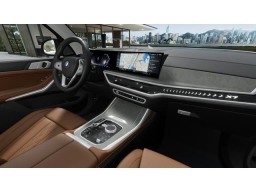 BMW X7 xDrive40i Sports Activity Vehicle 2026