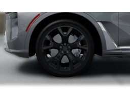 BMW X7 xDrive40i Sports Activity Vehicle 2026