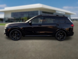 BMW X7 xDrive40i Sports Activity Vehicle 2026