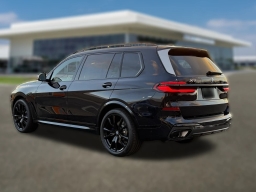 BMW X7 xDrive40i Sports Activity Vehicle 2026