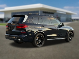 BMW X7 xDrive40i Sports Activity Vehicle 2026