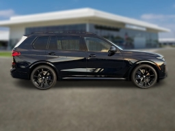 BMW X7 xDrive40i Sports Activity Vehicle 2026