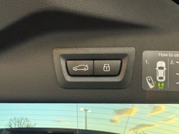 BMW X7 xDrive40i Sports Activity Vehicle 2026