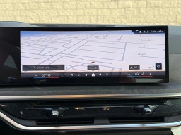 BMW X7 xDrive40i Sports Activity Vehicle 2026