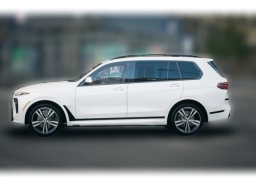BMW X7 xDrive40i Sports Activity Vehicle 2026