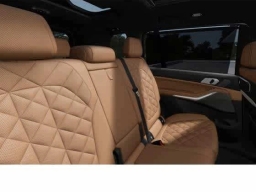 BMW X7 xDrive40i Sports Activity Vehicle 2026