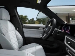 BMW X7 xDrive40i Sports Activity Vehicle 2026