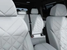 BMW X7 xDrive40i Sports Activity Vehicle 2026