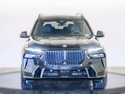 BMW X7 xDrive40i Sports Activity Vehicle 2026