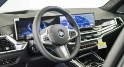 BMW X7 xDrive40i Sports Activity Vehicle 2026