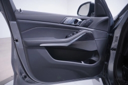 BMW X7 xDrive40i Sports Activity Vehicle 2026