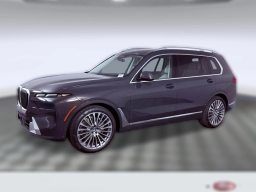BMW X7 xDrive40i Sports Activity Vehicle 2026