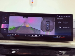 BMW X7 xDrive40i Sports Activity Vehicle 2026