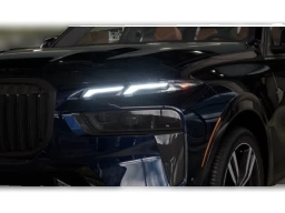 BMW X7 xDrive40i Sports Activity Vehicle 2026