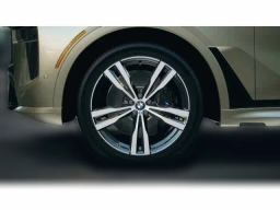 BMW X7 xDrive40i Sports Activity Vehicle 2026