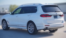 BMW X7 xDrive40i Sports Activity Vehicle 2026