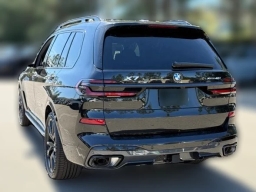 BMW X7 xDrive40i Sports Activity Vehicle 2026