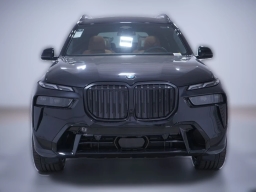 BMW X7 xDrive40i Sports Activity Vehicle 2026