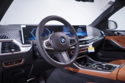 BMW X7 xDrive40i Sports Activity Vehicle 2026