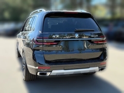 BMW X7 xDrive40i Sports Activity Vehicle 2026