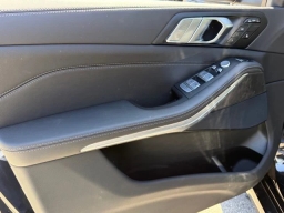 BMW X7 xDrive40i Sports Activity Vehicle 2026