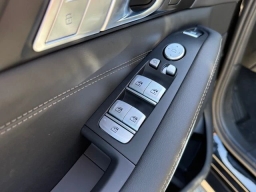 BMW X7 xDrive40i Sports Activity Vehicle 2026