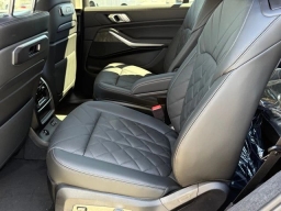 BMW X7 xDrive40i Sports Activity Vehicle 2026