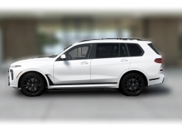 BMW X7 xDrive40i Sports Activity Vehicle 2026