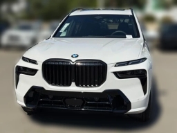 BMW X7 xDrive40i Sports Activity Vehicle 2026