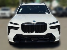 BMW X7 xDrive40i Sports Activity Vehicle 2026