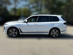 BMW X7 xDrive40i Sports Activity Vehicle 2026