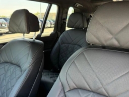 BMW X7 xDrive40i Sports Activity Vehicle 2026