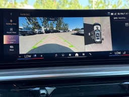 BMW X7 xDrive40i Sports Activity Vehicle 2026