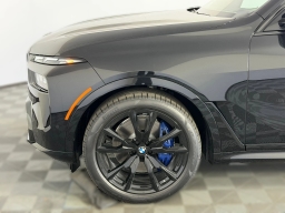 BMW X7 xDrive40i Sports Activity Vehicle 2026