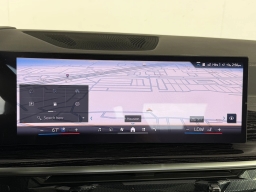 BMW X7 xDrive40i Sports Activity Vehicle 2026