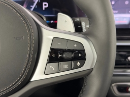 BMW X7 xDrive40i Sports Activity Vehicle 2026