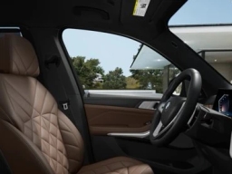 BMW X7 xDrive40i Sports Activity Vehicle 2026
