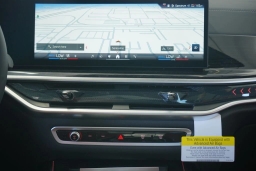 BMW X7 xDrive40i Sports Activity Vehicle 2026