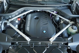 BMW X7 xDrive40i Sports Activity Vehicle 2026