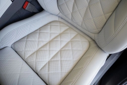 BMW X7 xDrive40i Sports Activity Vehicle 2026