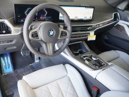 BMW X7 xDrive40i Sports Activity Vehicle 2026