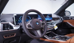 BMW X7 xDrive40i Sports Activity Vehicle 2026