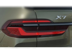 BMW X7 xDrive40i Sports Activity Vehicle 2026