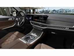 BMW X7 xDrive40i Sports Activity Vehicle 2026