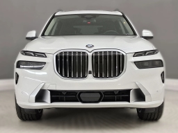 BMW X7 xDrive40i Sports Activity Vehicle 2026