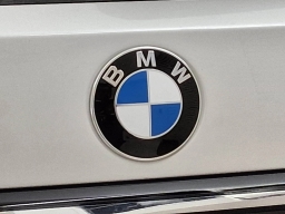 BMW X7 xDrive40i Sports Activity Vehicle 2026