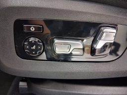 BMW X7 xDrive40i Sports Activity Vehicle 2026