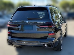 BMW X7 xDrive40i Sports Activity Vehicle 2026