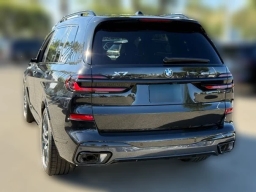BMW X7 xDrive40i Sports Activity Vehicle 2026